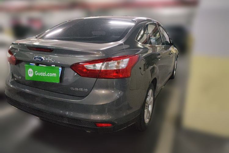 Used Ford Focus 2012 Sedan 1.6L Automatic Fashion Edition
