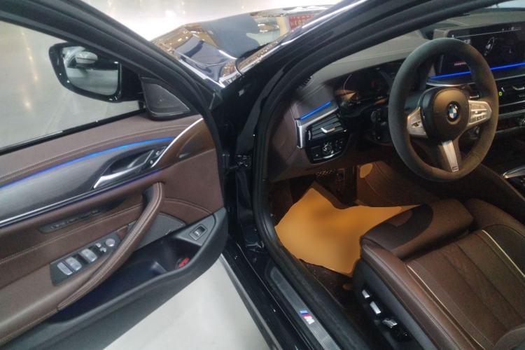 Used BMW 5 Series 2023 530Li Luxury Edition M Sport Package