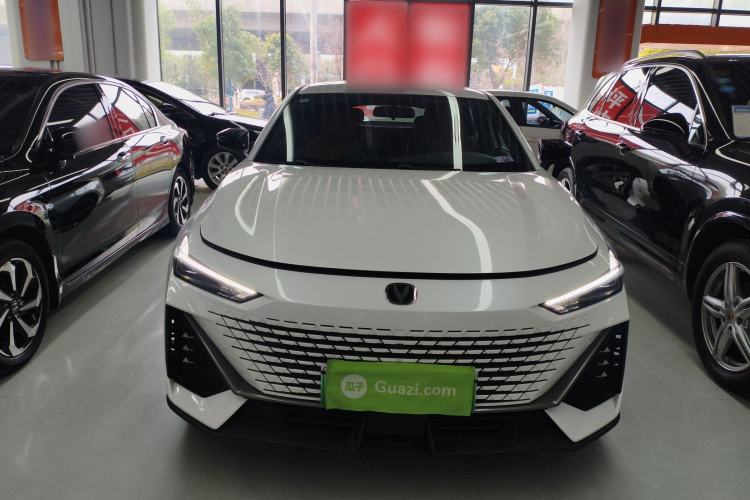 Used Changan UNI-V iDD 2023 Zhidian iDD 1.5T 113km Smart & Fun Version (Rapid Edition)
