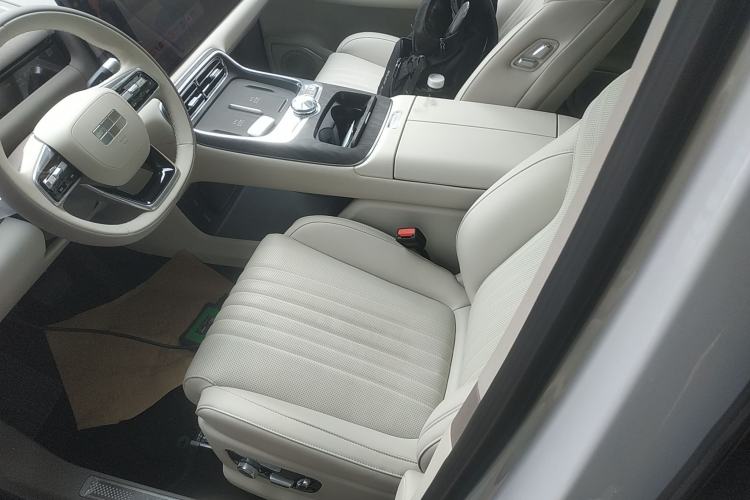 Used Geely Galaxy M9 2025 Model 210km Four-Wheel-Drive Leading Edition Left Front Seat