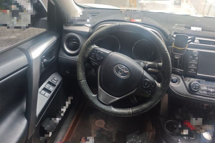 Used Toyota RAV4 2016 2.0L CVT Two-Wheel Drive Smart Edition China V Standard Steering Wheel
