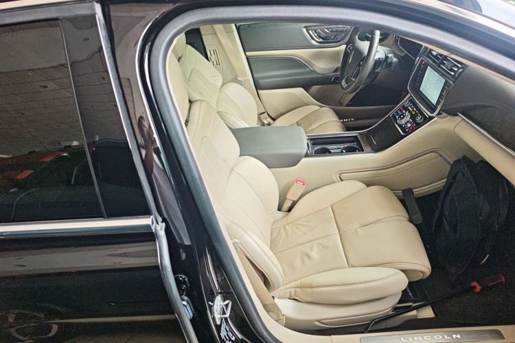 Used Lincoln Continental 2019 2.0T Two-Wheel Drive Prestige Version China VI Standard
