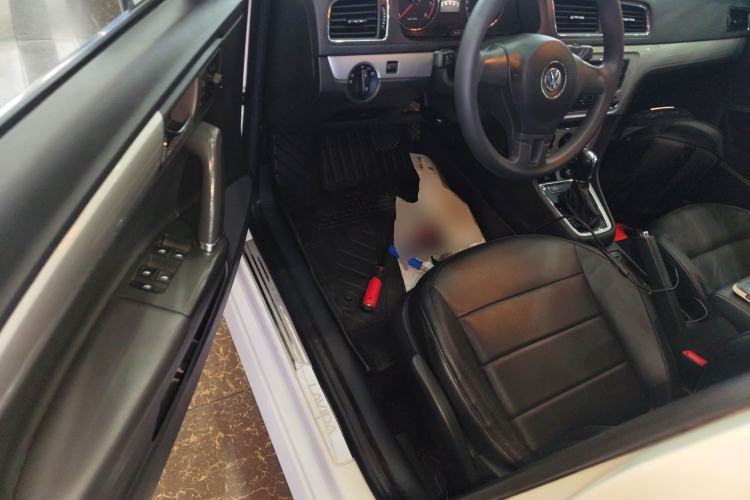 Used Volkswagen Gran Lavida 2013 1.4 TSI Automatic Comfort Model Driver Seat