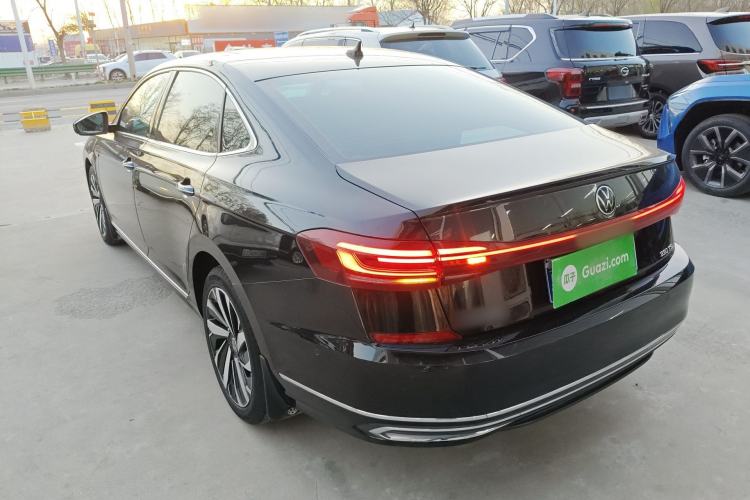 Used Volkswagen Passat 2022 330TSI Starry Luxury Edition
