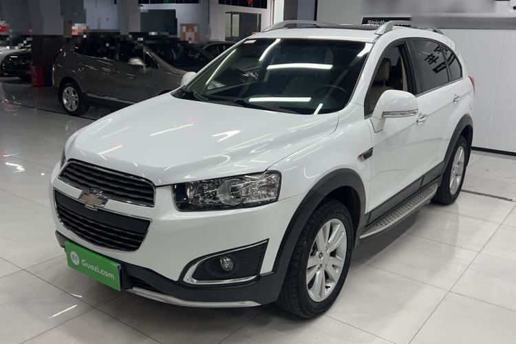 Used Chevrolet Captiva 2015 2.4L 4x4 Flagship Edition 7-Seater