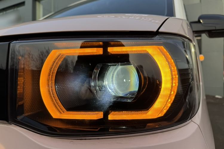 Used Wuling Hongguang MINIEV 2022 Macaron Premium Model – Lithium Iron Phosphate