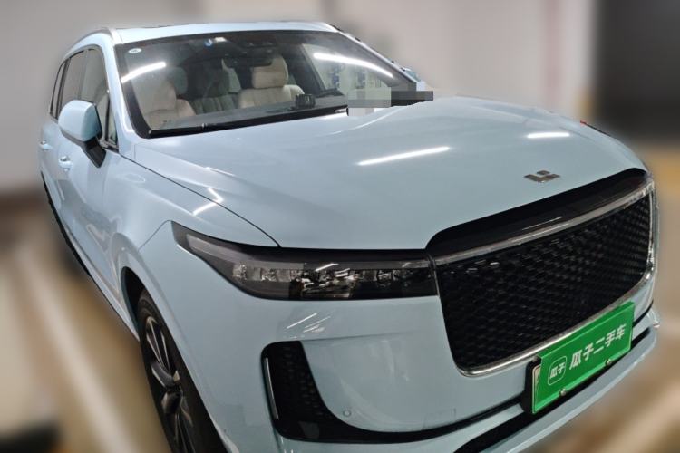 Used Li Auto ONE 2020 Extended-Range 6-Seater Version Front Right 45 Deg