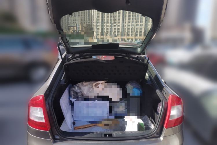 Used Skoda Octavia 2010 1.6L Automatic Eado Edition Trunk