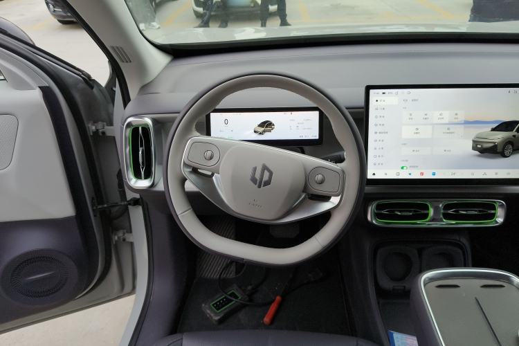 Used Leapmotor B10 2025 510 Joyful Edition Steering Wheel