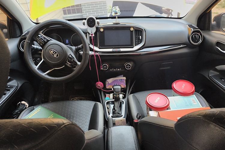 Used Kia kx1 Stonic 2019 1.4L Automatic Fun Edition China V Standard Center Console
