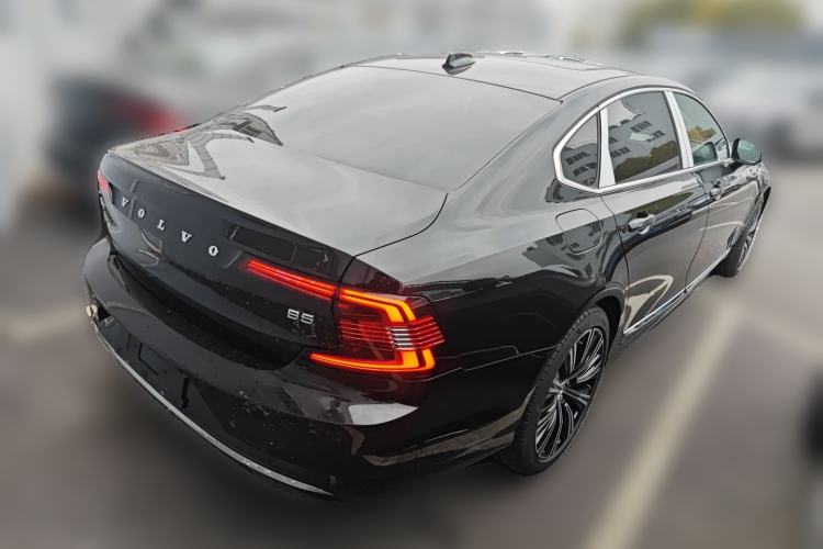 Used Volvo S90 2025 B5 Zhiyuan Luxury Edition Rear Right 45 Deg