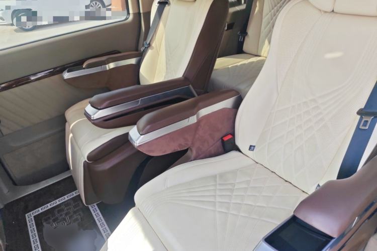 Used Mercedes-Benz Viano 2013 3.0L Comfort Edition Left Rear Seat