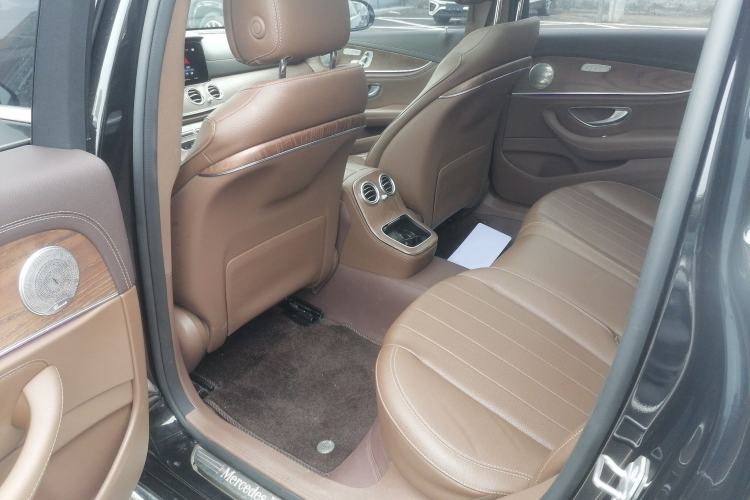 Used Mercedes-Benz E-Class 2023 Updated E 300 L Fashion Edition
