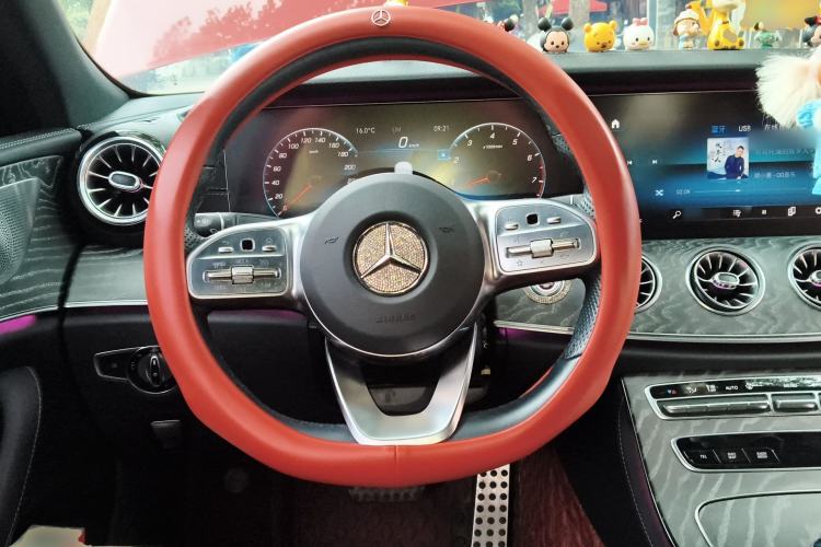 Used Mercedes-Benz CLS 2021 CLS 300 Luxury Model Steering Wheel
