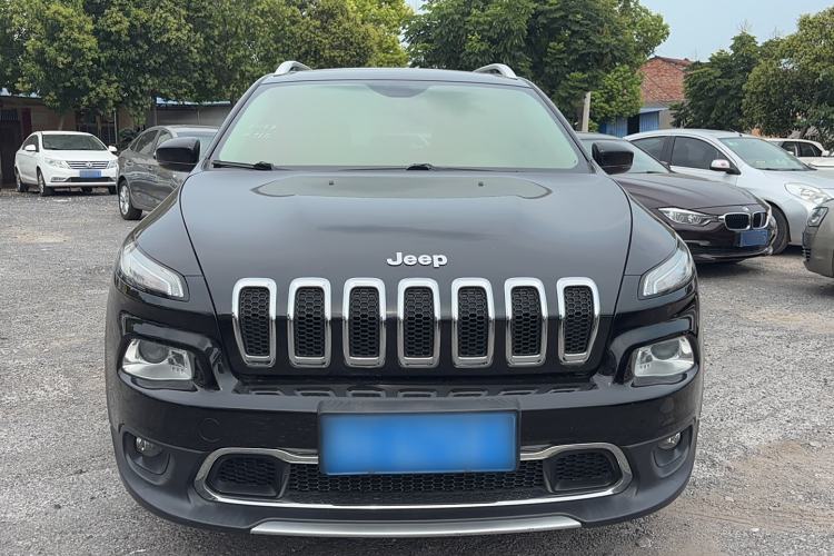 Used Jeep Cherokee 2017 2.4L Leading Edition