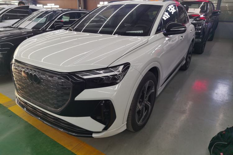 Used Audi Q4 e-tron 2024 40 e-tron Boundary Edition in Midnight Blue