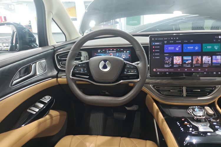 Used Denza D9 2024 EV 620 Premium Model Steering Wheel