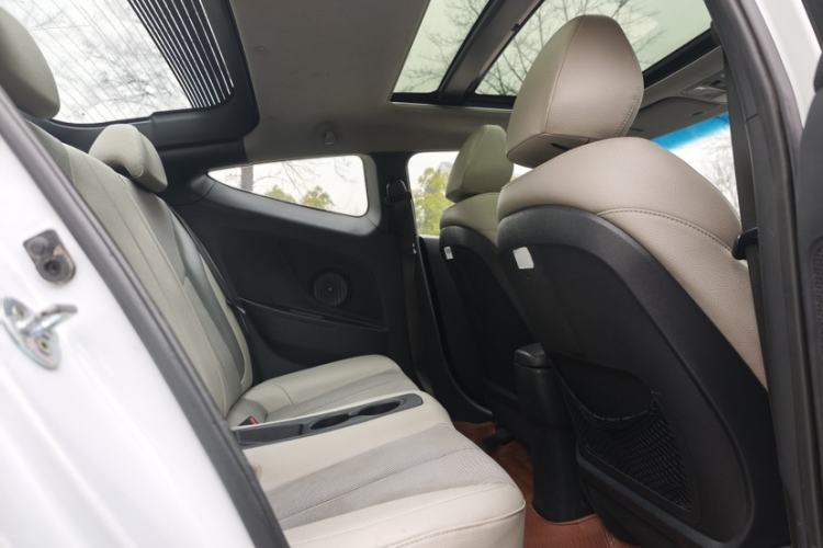 Used Hyundai Veloster 2012 1.6L Automatic Luxury Edition
