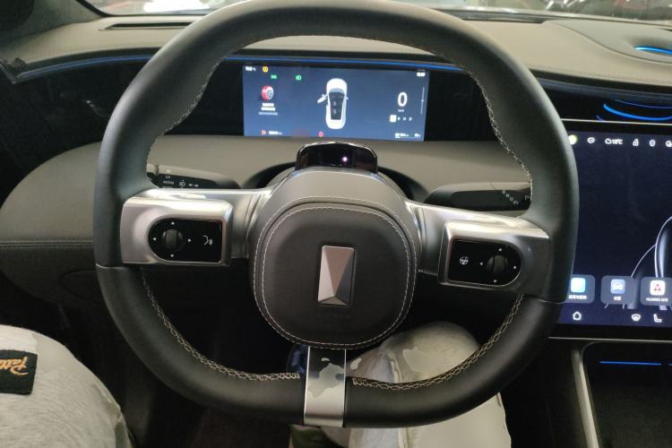 Used Avatr 11 2022 Long-Range Dual-Motor Luxury Edition 5 Seats