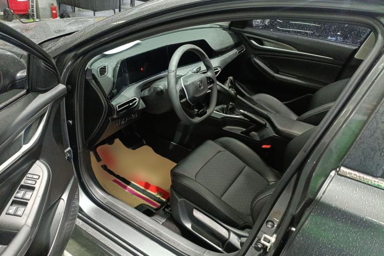 Used Changan Eado 2025 PLUS 1.5L Manual Luxury Edition