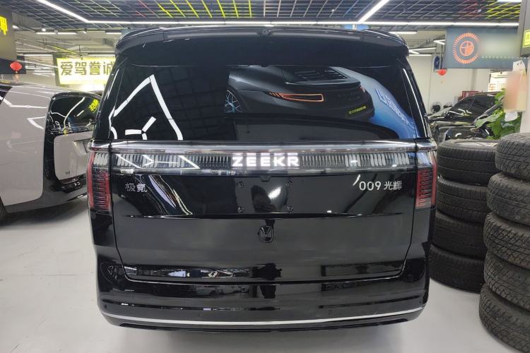 Used Zeekr 009 2024 GAC Trumpchi
