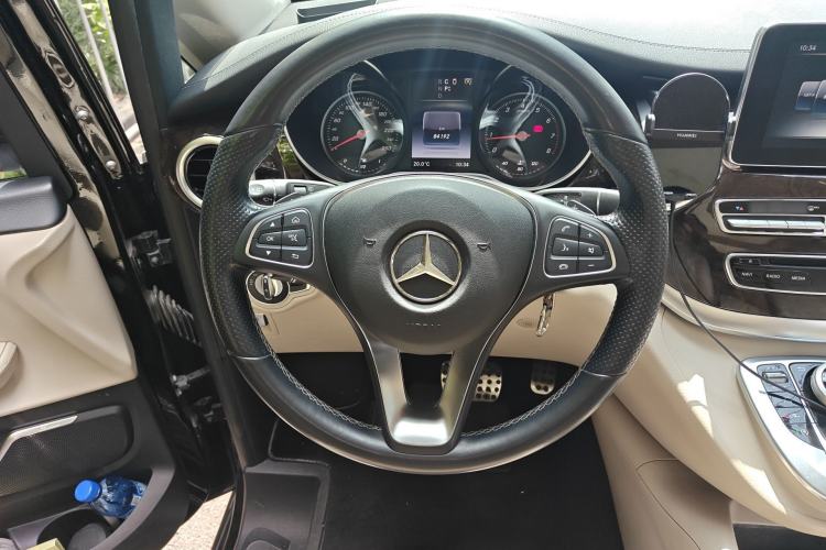 Used Mercedes-Benz V-Class 2018 V 260 L Prestige Extended Version China VI Steering Wheel