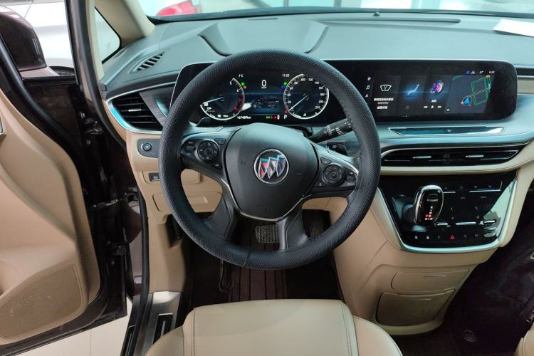 Used Buick GL8 2021 ES Landtrek 653T Luxury Model
