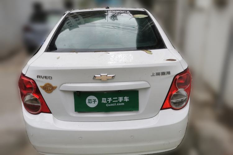 Used Chevrolet Aveo Sonic 2011 Sedan 1.4L MT SL
