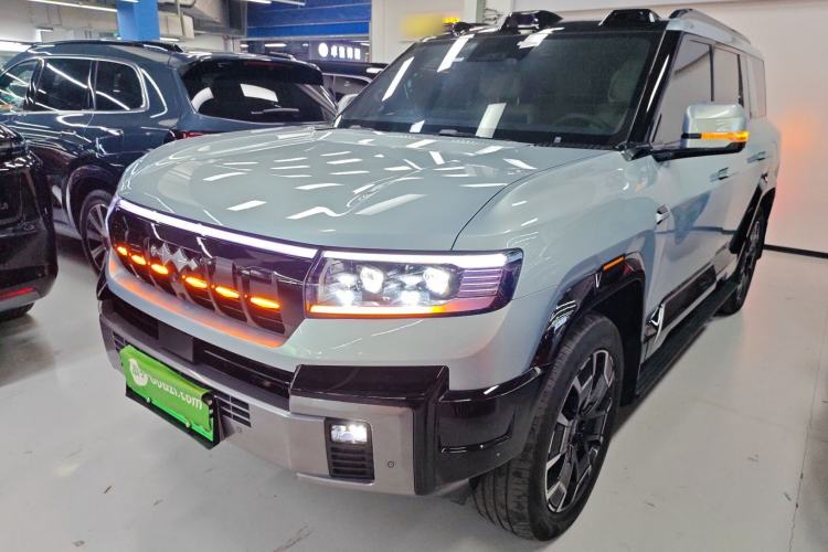 Used Formula Leopard 8 2025 Smart & Brave Flagship Edition 7 Seats