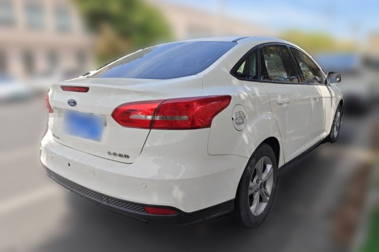 Used Ford Focus 2015 Sedan 1.6L Automatic Comfort Model
