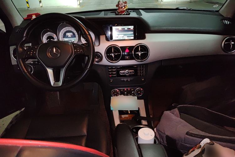 Used Mercedes-Benz GLK-Class 2013 GLK 300 4MATIC Dynamic Sunroof Model