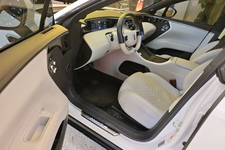 Used Avatr 11 2023 Harmony 90-degree Rear-wheel Drive Edition Driver Seat