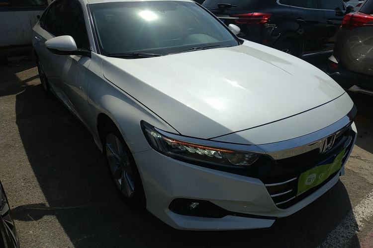 Used Honda Accord 2022 260TURBO Luxury Edition Front Right 45 Deg