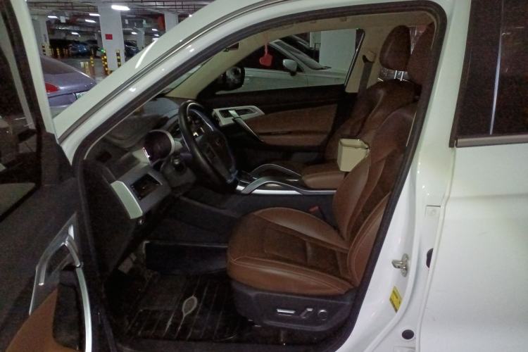 Used Geely Auto Emgrand X7 Sport 2016 1.8TD Automatic ZhiZun Version
