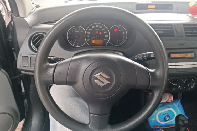 Used Suzuki Swift 2016 1.5L Automatic Fashionable Coolplay Edition Steering Wheel