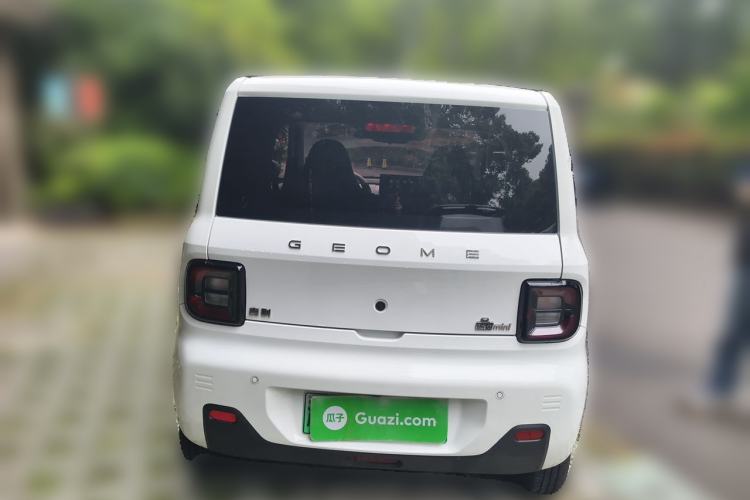 Used Geely Galaxy Panda 2024 Panda Mini 200km Endurance Bear Rear