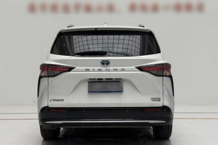 Used Toyota SIENNA 2021 2.5L Hybrid Premium Edition