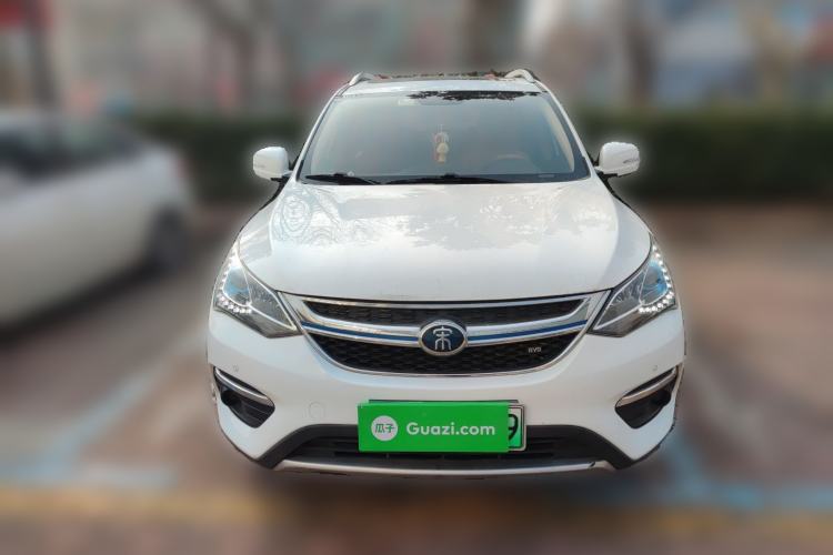 Used BYD Song New Energy 2017 Song DM 1.5TID All-Wheel Drive Luxury Model Front