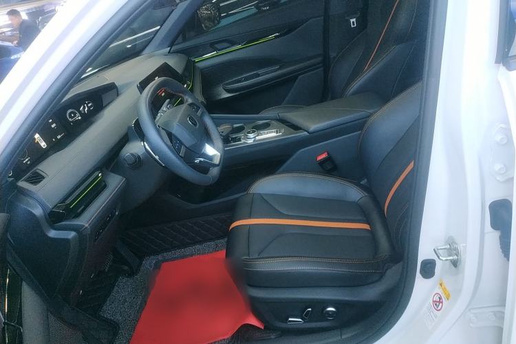 Used CHANGAN UNI-V 2024 1.5T Prestige Edition
