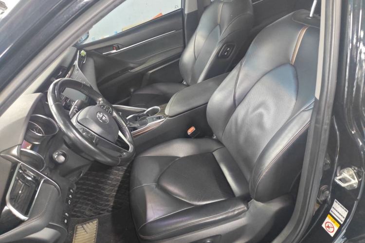 Used Toyota Camry 2018 2.0G Luxury Edition
