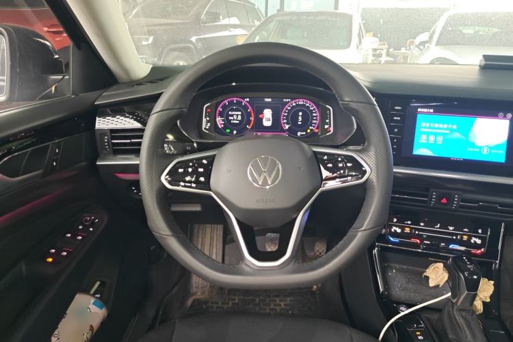 Used Volkswagen Passat 2023 330TSI Starry Luxury Edition
