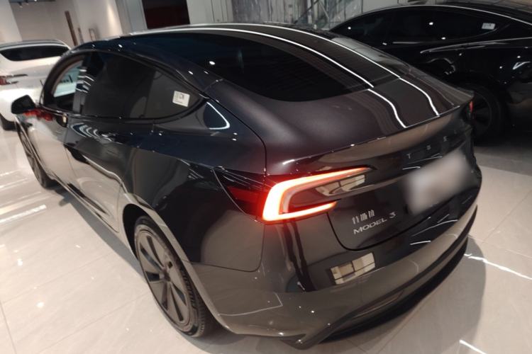 Used Tesla Model 3 2023 Rear-Wheel-Drive Version Exterior 2