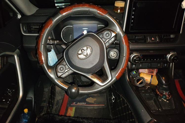 Used Toyota RAV4 2020 2.0L CVT Two-Wheel Drive Prestige Edition
