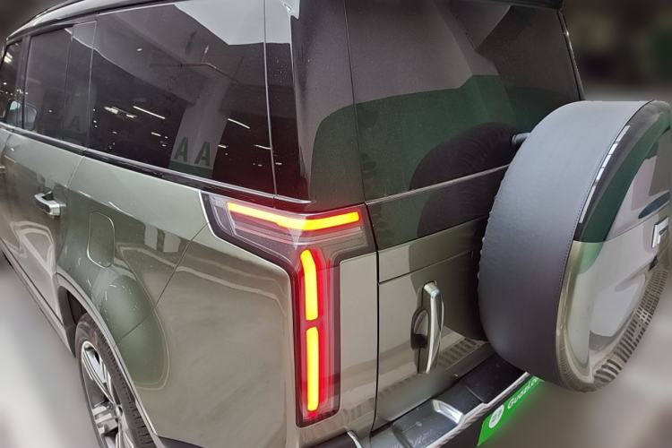 Used Polestones 01 2023 All-Purpose 7-Seater Version
