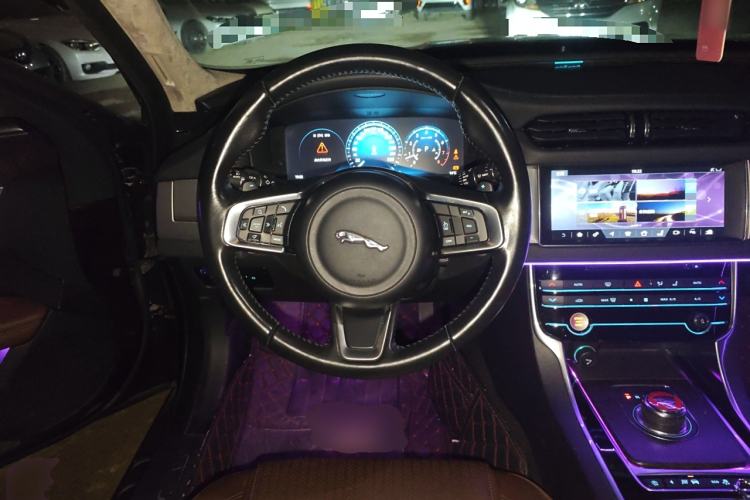 Used Jaguar XFL 2018 XFL 2.0T 250 PS Premium Edition
