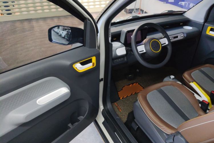 Used Wuling Hongguang MINIEV 2022 GAMEBOY 300km Enthusiast Model with Lithium Iron Phosphate