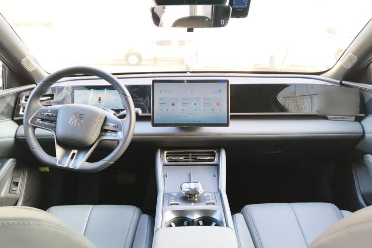 Used BYD Qin L 2024 DM-i 120KM Leading Model
