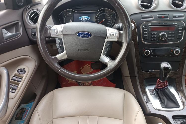 Used Ford Mondeo 2013 2.3L Luxury Model
