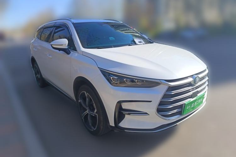 Used BYD Tang New Energy 2021 DM-i 112KM Prestige Model Front Right 45 Deg
