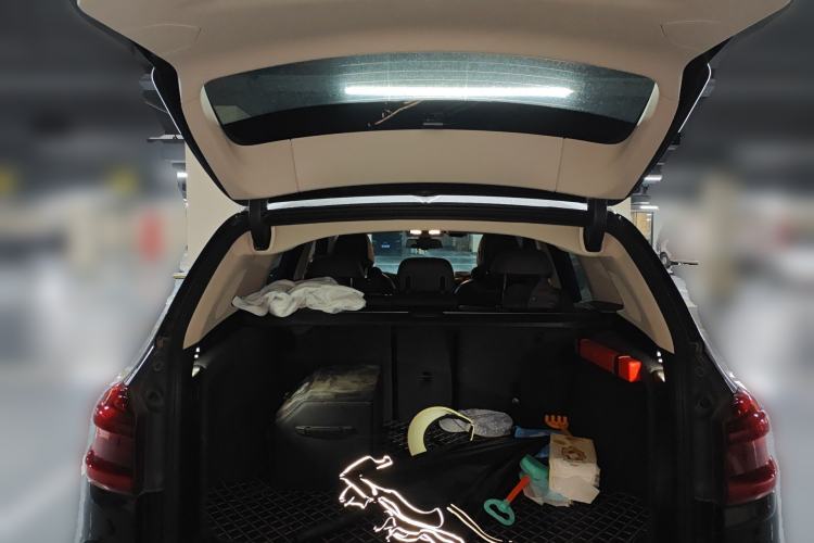 Used BMW X3 2020 xDrive28i Luxury Package Trunk